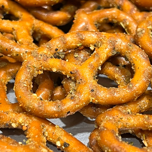 1/2 LB CONTAINER KINGSTON'S HOLIDAY FLAVOR BOMB PRETZELS