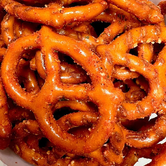 1/2 LB CONTAINER SCORPION BUFFALO PRETZELS